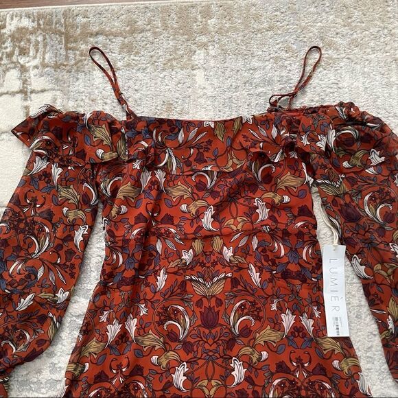 🏷️ 5 for $25 - LUMIERE Cold Shoulder Dress - Picture 3 of 15